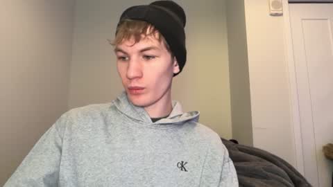 Snapshot of oliver_beck chatting on 2, 2, 2025 Oliver Beck online show from 2, 2, 2025