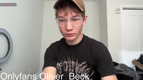 Snapshot of oliver_beck chatting on 16, 11, 2025 Oliver Beck online show from 16, 11, 2025