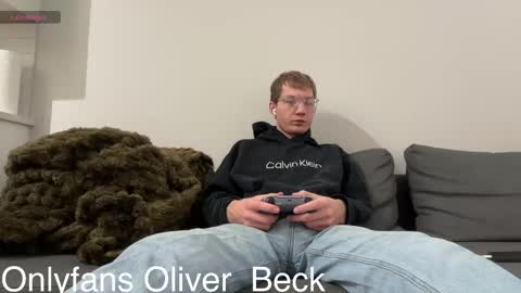 Snapshot of oliver_beck chatting on 22, 11, 2025 Oliver Beck online show from 22, 11, 2025