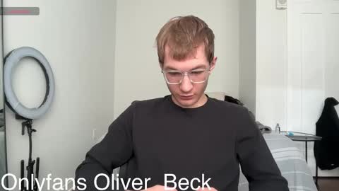 Snapshot of oliver_beck chatting on 22, 11, 2025 Oliver Beck online show from 22, 11, 2025