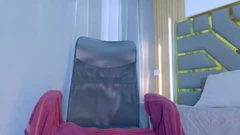 Snapshot of oliver_bigblack_cock chatting on 14, 4, 2026 Oliver online show from 14, 4, 2026