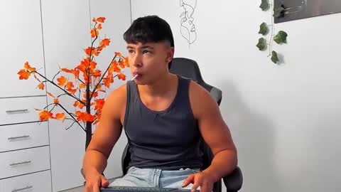 Snapshot of oliver_bray chatting on 5, 1, 2026 Oliver bray online show from 5, 1, 2026