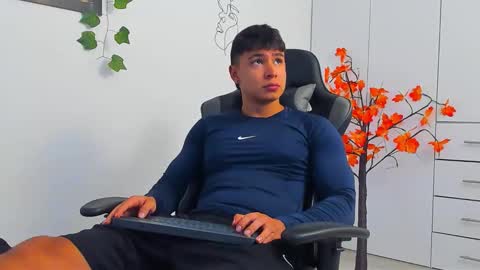 Snapshot of oliver_bray chatting on 12, 1, 2026 Oliver bray online show from 12, 1, 2026