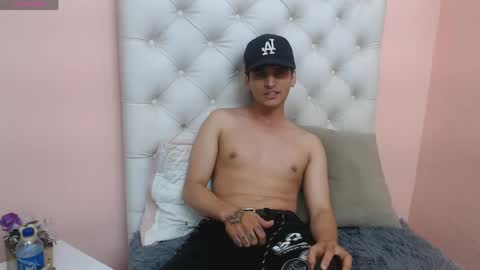 oliver_cat_ online show from 10, 5, 2026