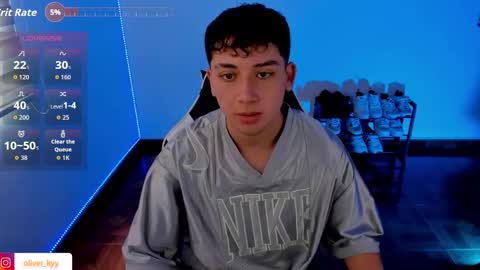 oliveeer online show from 10, 10, 2025