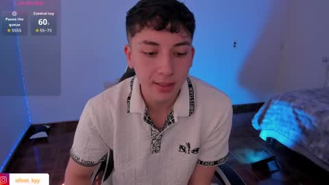 Snapshot of oliver_kyy chatting on 6, 5, 2026 oliveeer online show from 6, 5, 2026