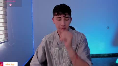 Snapshot of oliver_kyy chatting on 15, 5, 2026 oliveeer online show from 15, 5, 2026