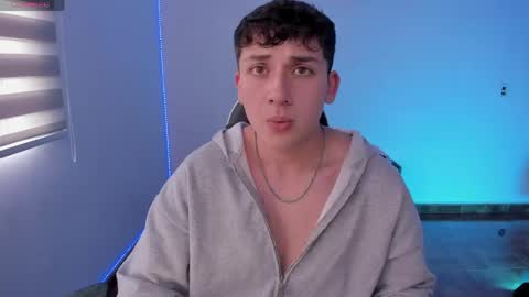 Snapshot of oliver_kyy chatting on 16, 5, 2026 oliveeer online show from 16, 5, 2026