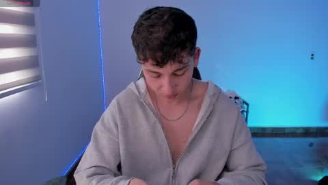 Snapshot of oliver_kyy chatting on 16, 5, 2026 oliveeer online show from 16, 5, 2026