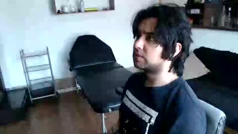 Snapshot of oliver_laid_2023 chatting on 21, 10, 2025 oliver_laid_2023 online show from 21, 10, 2025