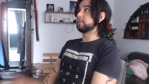 oliver_laid_2023 online show from 16, 12, 2025