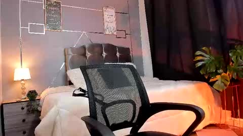 oliver mr  online show from 15, 11, 2025