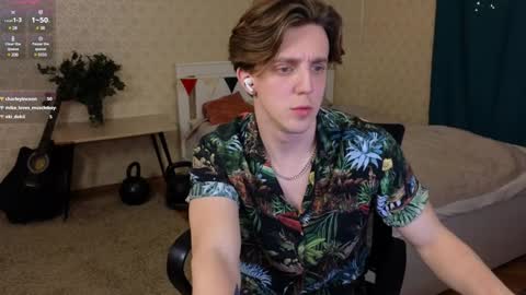 Snapshot of oliver_travis chatting on 7, 2, 2025 Oliver Evans online show from 7, 2, 2025