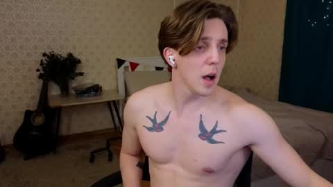 Snapshot of oliver_travis chatting on 1, 3, 2025 Oliver Evans online show from 1, 3, 2025