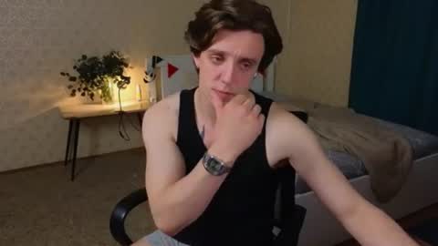 Snapshot of oliver_travis chatting on 4, 7, 2026 Oliver Evans online show from 4, 7, 2026