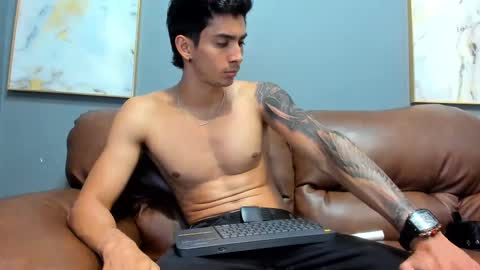 Oliver bennet online show from 10, 12, 2024