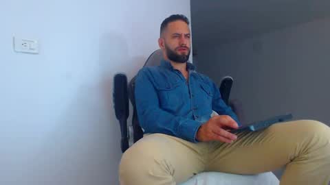 oliver online show from 8, 3, 2025