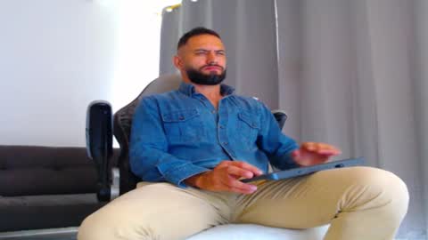 oliver online show from 14, 11, 2025