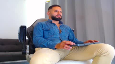 oliver online show from 17, 11, 2025