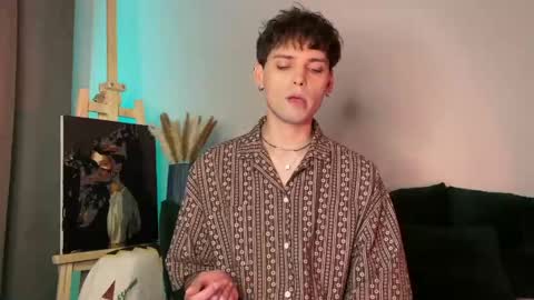 Snapshot of oliverlawrence chatting on 8, 6, 2026 oliverlawrence online show from 8, 6, 2026