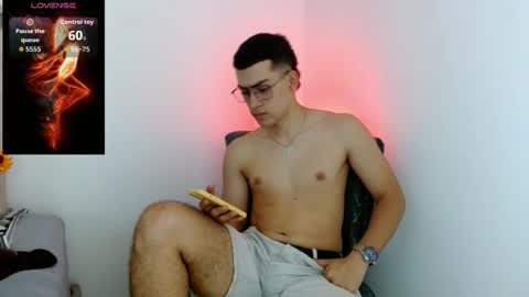 Snapshot of oliversaint__ chatting on 9, 3, 2026 oliver saint online show from 9, 3, 2026