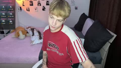 Snapshot of olivertasty chatting on 10, 9, 2025 oliver online show from 10, 9, 2025