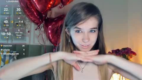 Snapshot of olivia_7 chatting on 10, 4, 2026 Olivia online show from 10, 4, 2026