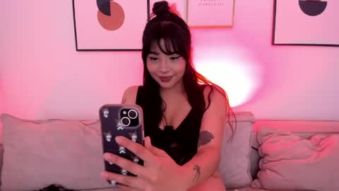 Snapshot of olivia_dluxe chatting on 18, 4, 2026 olivia_dluxe online show from 18, 4, 2026
