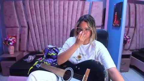  OLIVIA  online show from 17, 1, 2025