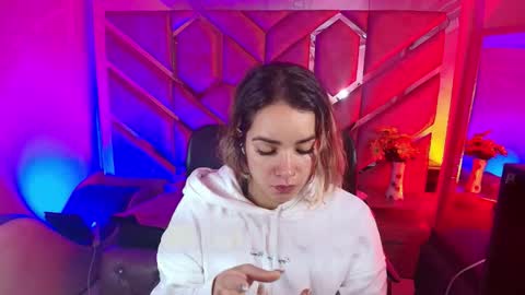  OLIVIA  online show from 21, 12, 2025