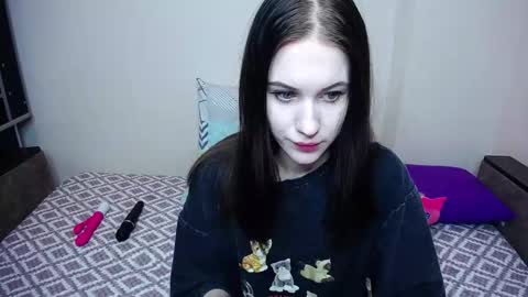 olivia_graceee online show from 2, 12, 2025