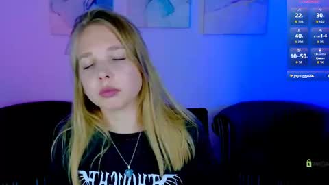 Snapshot of olivia_kit chatting on 11, 7, 2026 olivia_kit online show from 11, 7, 2026