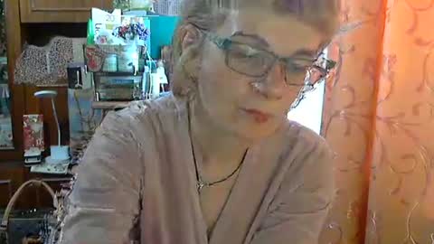 Olivia Mia online show from 17, 4, 2026