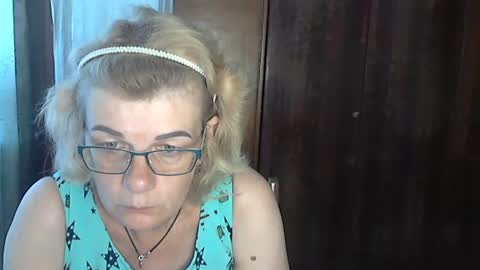 Snapshot of olivia_mia25 chatting on 17, 7, 2026 Olivia Mia online show from 17, 7, 2026