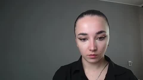 Snapshot of olivia_oliv chatting on 5, 5, 2026 Olivia online show from 5, 5, 2026