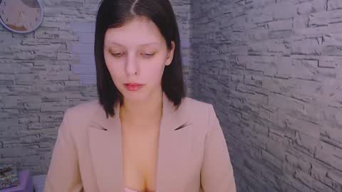 Snapshot of olivia_red_ chatting on 16, 12, 2024 Olivia online show from 16, 12, 2024