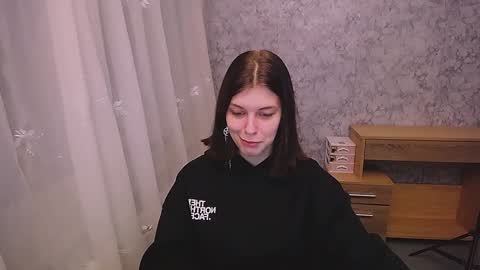 Snapshot of olivia_red_ chatting on 1, 1, 2025 Olivia online show from 1, 1, 2025