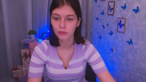 Snapshot of olivia_red_ chatting on 7, 1, 2025 Olivia online show from 7, 1, 2025