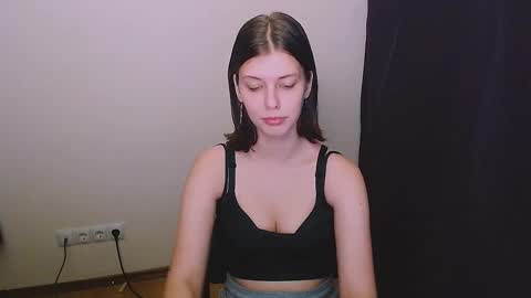 Snapshot of olivia_red_ chatting on 10, 1, 2025 Olivia online show from 10, 1, 2025
