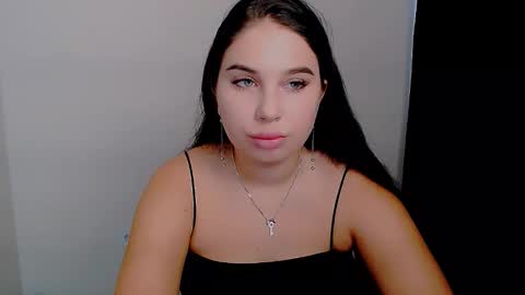 Snapshot of olivia_red_ chatting on 10, 9, 2025 Olivia online show from 10, 9, 2025