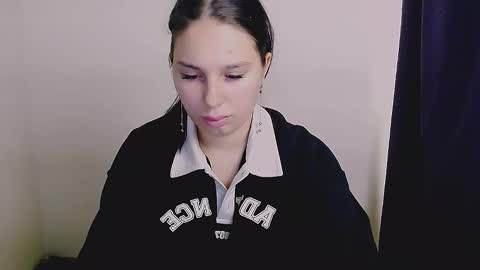 Snapshot of olivia_red_ chatting on 25, 9, 2025 Olivia online show from 25, 9, 2025