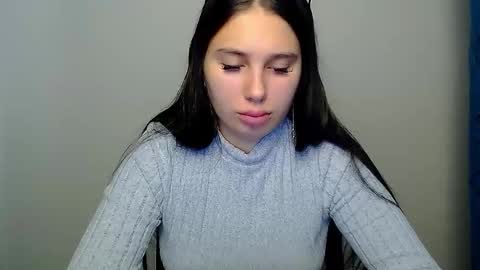 Snapshot of olivia_red_ chatting on 8, 10, 2025 Olivia online show from 8, 10, 2025