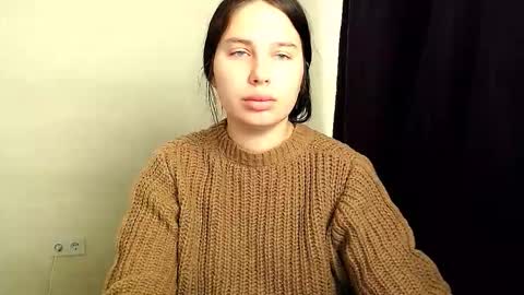 Snapshot of olivia_red_ chatting on 20, 10, 2025 Olivia online show from 20, 10, 2025