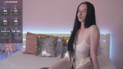 Snapshot of oliviaa_x chatting on 9, 6, 2026 Sofia online show from 9, 6, 2026
