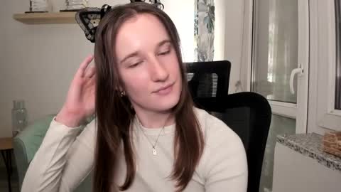 Snapshot of oliviaaa2003 chatting on 15, 2, 2025 Oliwiaa2004 online show from 15, 2, 2025