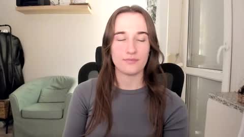 Snapshot of oliviaaa2003 chatting on 23, 11, 2025 Oliwiaa2004 online show from 23, 11, 2025