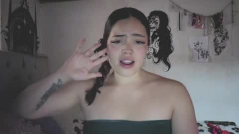 Snapshot of oliviabluee10 chatting on 25, 3, 2026 oliviabluee10 online show from 25, 3, 2026