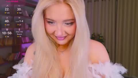 Snapshot of oliviabr0wn chatting on 8, 7, 2026 Olivia online show from 8, 7, 2026