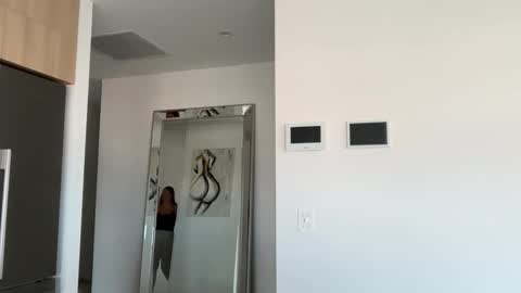 Snapshot of oliviabrookess chatting on 4, 12, 2025 Olivia Brookes online show from 4, 12, 2025