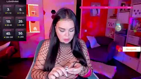 Oliviagoold online show from 5, 10, 2025